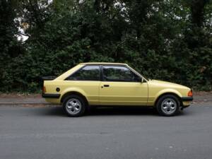 Immagine 7/19 di Ford Escort XR3 (1981)