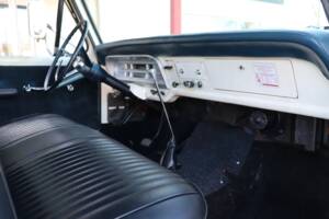 Image 25/52 of Ford F-100 (1967)