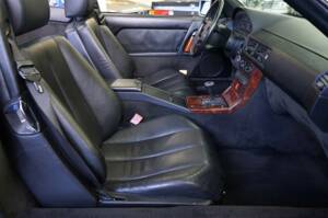 Image 20/38 of Mercedes-Benz 500 SL (1991)