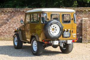 Image 2/50 de Toyota Land Cruiser BJ 40 (1979)