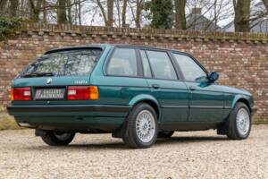 Image 33/50 of BMW 316i Touring (1993)