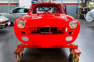 Image 4/22 de MG MGB GT V8 (1974)