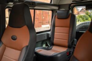 Image 27/42 of Land Rover Defender 90 (2015)