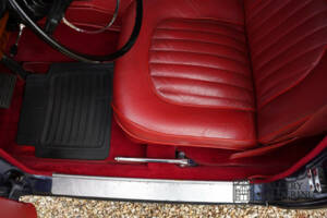Image 48/50 of Jaguar Mk II 3.4 (1966)
