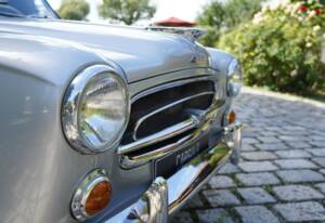 Bild 13/17 von Peugeot 403 Cabriolet (1957)