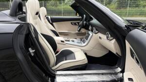 Image 20/28 of Mercedes-Benz SLS AMG Roadster (2012)