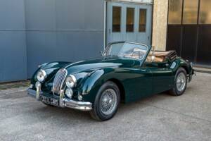 Image 1/41 of Jaguar XK 140 DHC (1955)