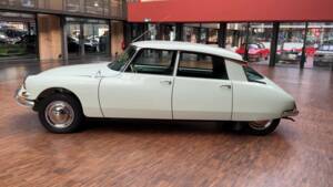 Immagine 17/43 di Citroën ID 19 (1958)