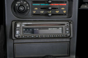 Image 24/50 de Mazda MX-5 1.6 (1990)