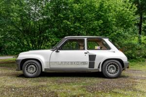 Image 8/49 of Renault R 5 Turbo 2 (1984)