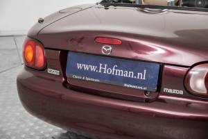 Immagine 32/50 di Mazda MX-5 1.6 (2000)