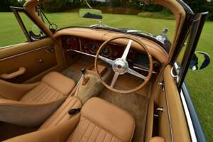Immagine 47/50 di Jaguar XK 150 3.4 S DHC (1958)