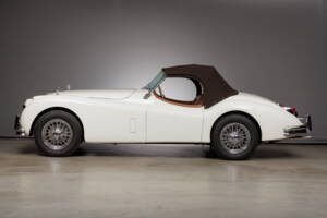 Bild 18/39 von Jaguar XK 140 OTS (1954)