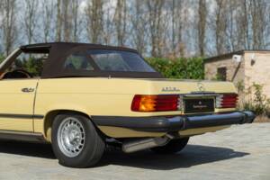 Image 30/50 of Mercedes-Benz 450 SL (1977)