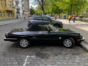 Bild 6/6 von Alfa Romeo 2.0 Spider (1988)