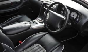 Immagine 4/33 di Aston Martin DB 7 (1999)