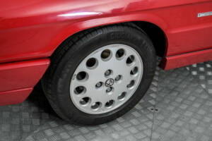 Immagine 38/50 di Alfa Romeo 2.0 Spider (1991)