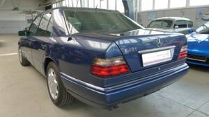 Afbeelding 28/40 van Mercedes-Benz E 420 (1993)