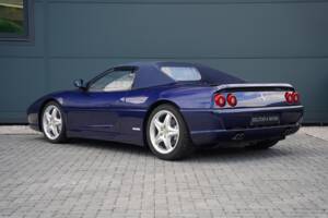 Image 36/50 de Ferrari F 355 Spider (1998)