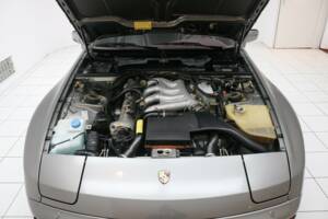 Bild 11/19 von Porsche 944 Turbo (1988)