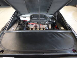 Bild 2/50 von Ferrari 308 GTB (1978)