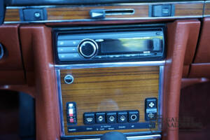 Bild 25/50 von Mercedes-Benz 380 SL (1982)