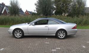 Image 3/8 of Mercedes-Benz CL 600 (2001)