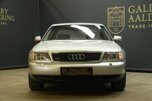 Immagine 9/50 di Audi A8 4.2 quattro (1995)