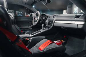 Afbeelding 31/36 van Porsche Cayman GT4 (2016)