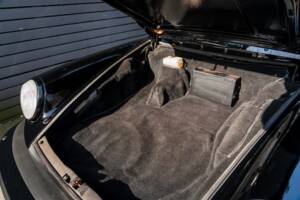 Afbeelding 6/62 van Porsche 911 Carrera 3.2 "#250.000 911" (1987)