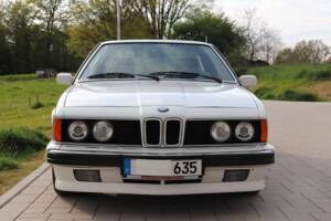 Image 6/28 of BMW 635 CSi (1989)