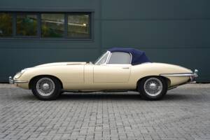 Imagen 28/50 de Jaguar E-Type (1969)