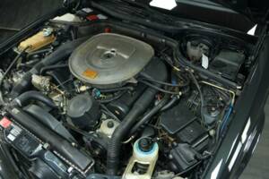 Immagine 41/50 di Mercedes-Benz 560 SEC (1990)