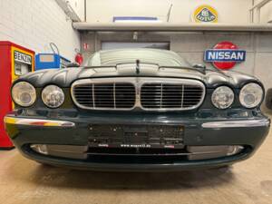 Bild 3/16 von Jaguar XJ 8 4.2 (2003)
