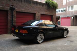 Image 16/100 of Mercedes-Benz SL 600 (1998)