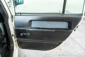 Image 35/50 of Volvo 740 GL (1987)