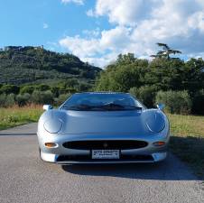 Bild 2/4 von Jaguar XJ 220 (1993)