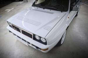 Image 8/93 of Lancia Delta HF Integrale Evoluzione I (1992)