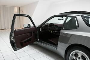Bild 4/19 von Porsche 944 Turbo (1988)