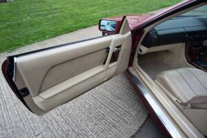 Image 16/28 of Mercedes-Benz 500 SL (1992)