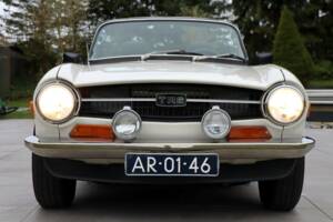 Image 10/50 de Triumph TR 6 (1970)