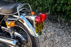 Image 22/25 of Suzuki GT 550 II (1976)