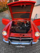 Immagine 11/13 di MG MGB GT (1973)