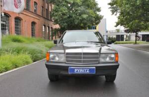 Image 6/27 of Mercedes-Benz 190 E (1987)