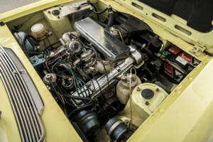 Image 38/50 of Triumph Stag (1972)