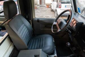 Afbeelding 22/23 van Land Rover Defender 90 Td5 (1999)