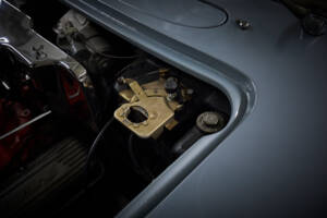 Image 56/78 of Chevrolet Corvette (1962)