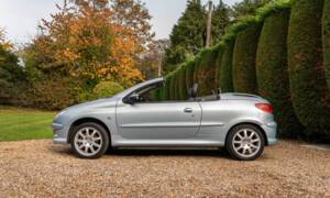Immagine 3/40 di Peugeot 206 CC 1.6 16V (2003)