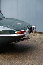 Image 12/48 de Jaguar Type E 4.2 (1965)