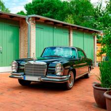 Imagen 1/199 de Mercedes-Benz 280 SE 3,5 (1971)